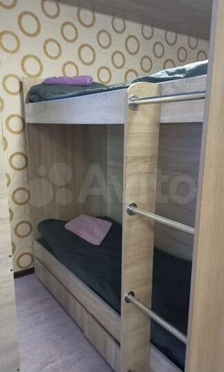 2-к. квартира, 76 м², 2/2 эт.