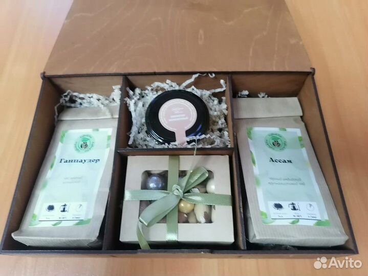 Коробка подарочная деревянная