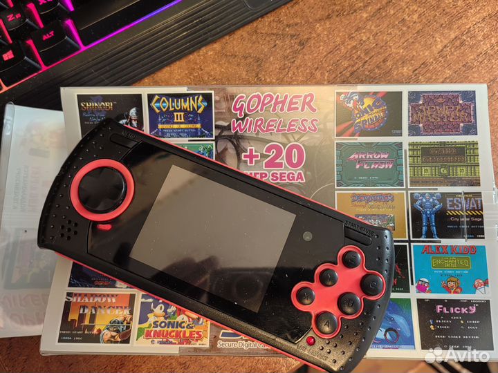 Портативная игровая приставка sega