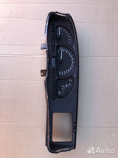 Панель приборов Опель Вектра Б