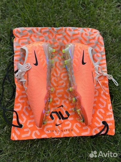 Бутсы Nike Phantom GX Elite