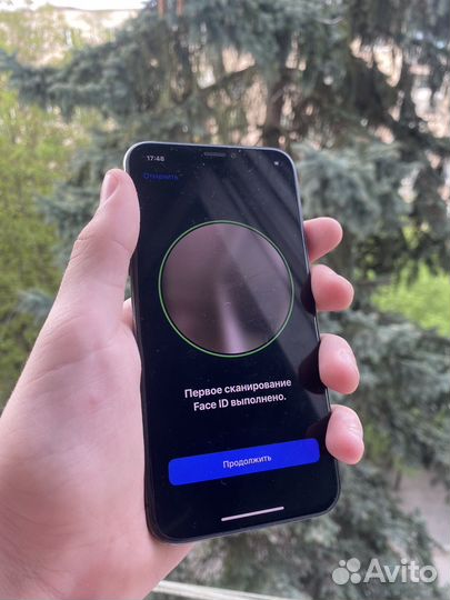 iPhone X, 64 ГБ
