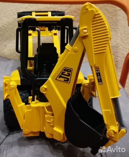 Брудер экскаватор-погрузчик jcb bruder