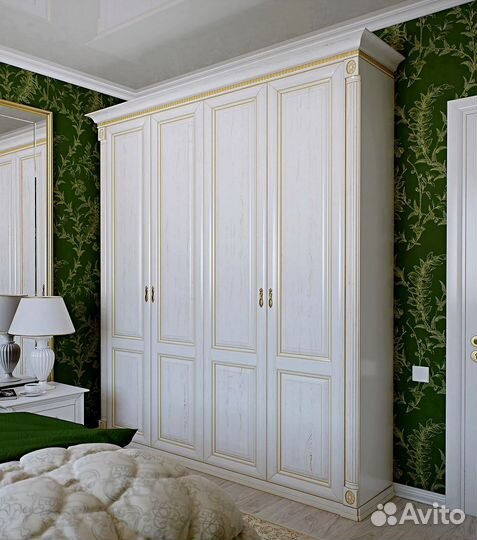 Угловой шкаф