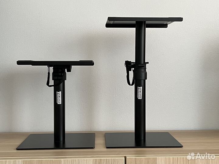 Стойки для студийных мониторов NordFolk NPS057