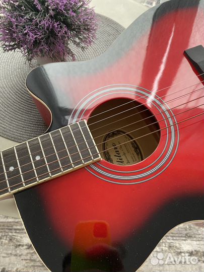 Акустическая гитара Elitaro E4010 RDS