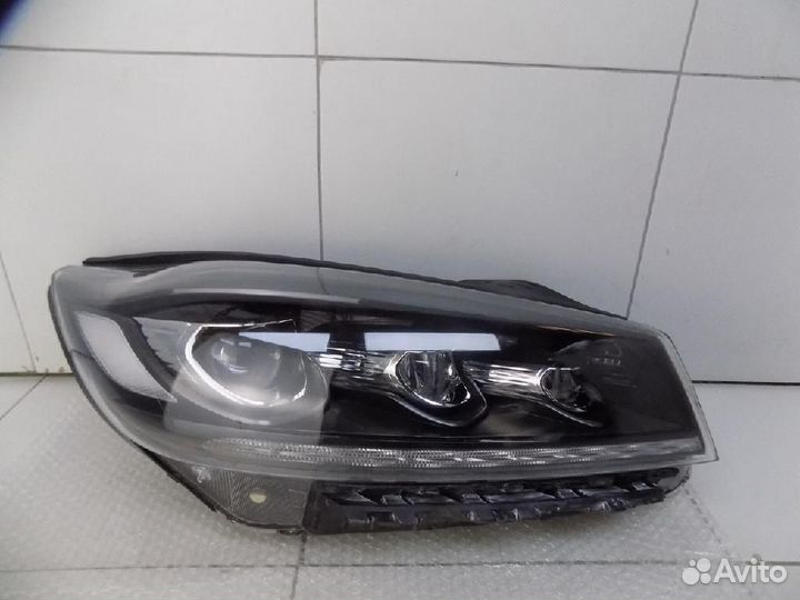 Фара правая Kia Sorento/Sorento Prime