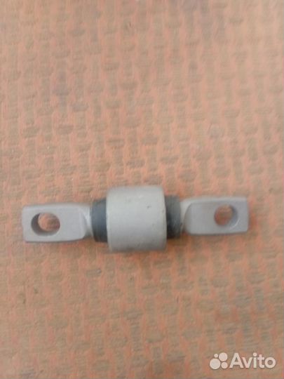 Втулка рычага Honda (52393SR3004) задняя