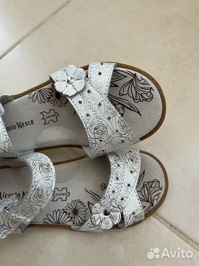 Босоножки для девочки