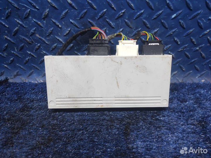 Блок управления багажником Bmw F10