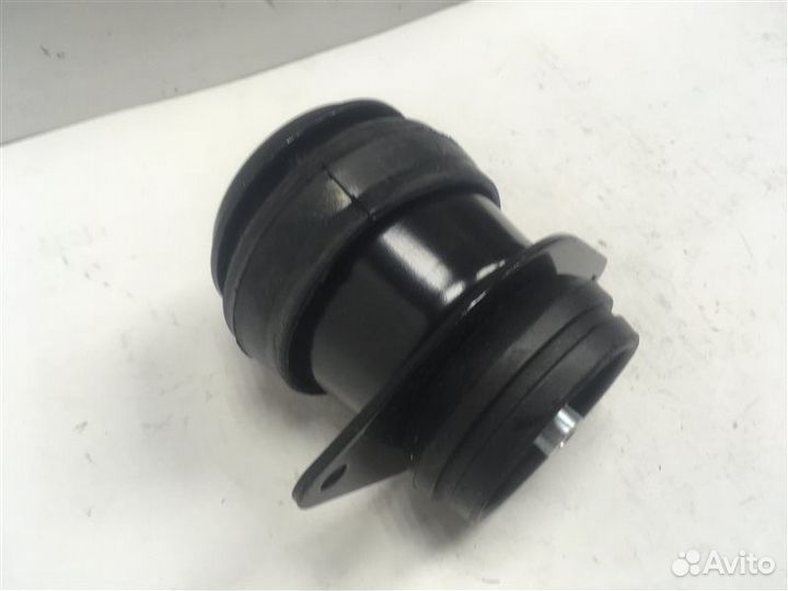 Опора двигателя Volkswagen Passat B4 1994-1996