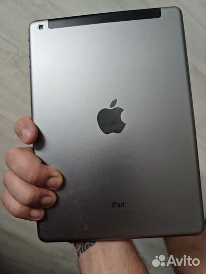 Планшет Apple iPad air 1