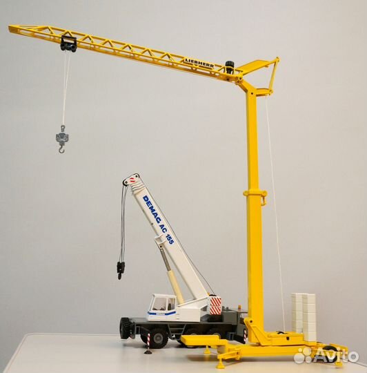 Кран башенный Liebherr полуприцеп тягач Mercedes
