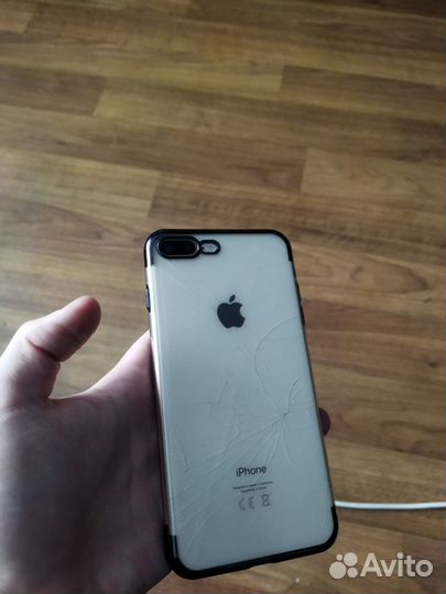 iPhone 8 Plus, 64 ГБ