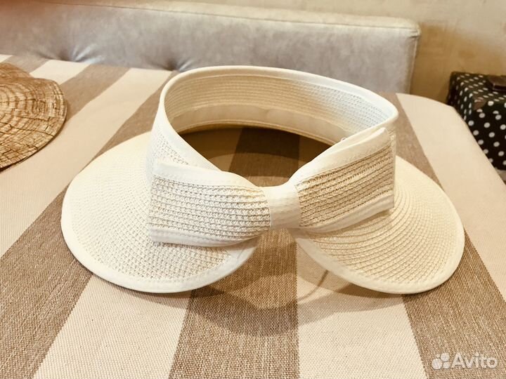 Шляпа с широкими полями