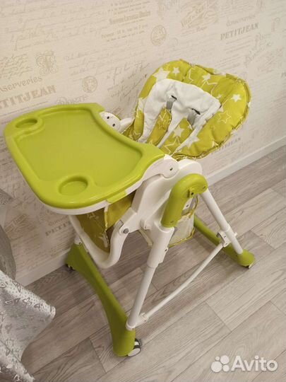 Стульчик для кормления pituso