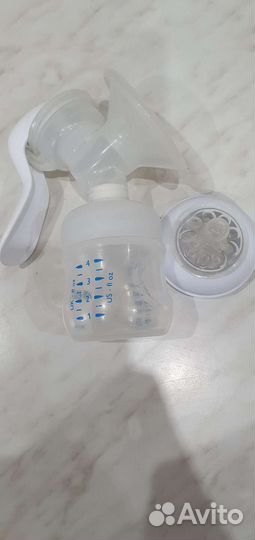Молокоотсос ручной Avent с бутылкой