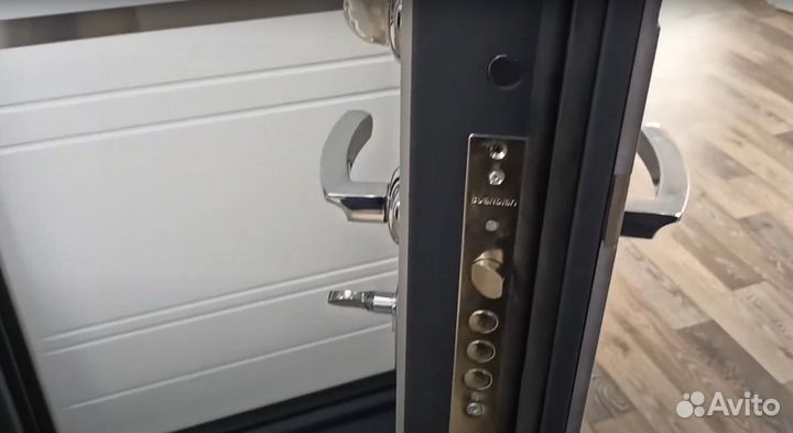 Входные двери LUX-7