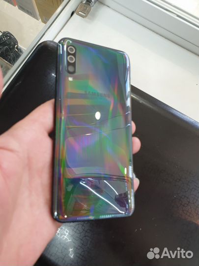 Samsung Galaxy A50, 6/128 ГБ