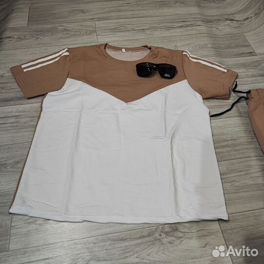 Летний спортивный костюм