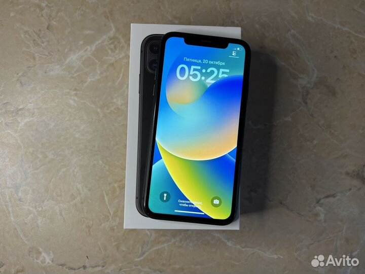 iPhone 11, 64 ГБ