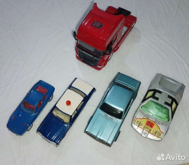 Модели м 1/64 School Toimca