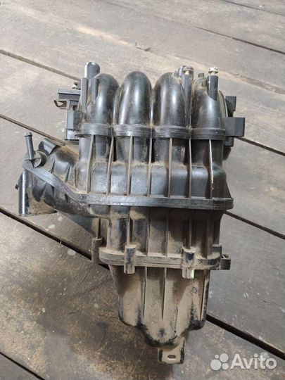 Впускной коллектор Mitsubishi Carisma 4g93