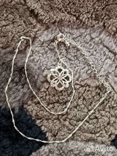 Бижутерия Avon подвеска на цепочке