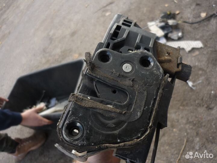 Замок двери передний левый hyundai elantra 3 хд