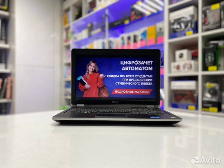 Ноутбук Dell Intel Core i7 8 гб