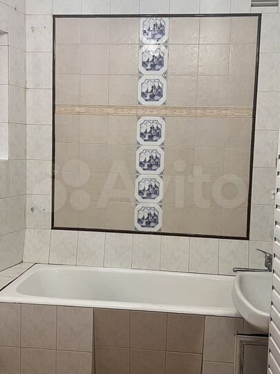 4-к. квартира, 100 м², 1/7 эт.