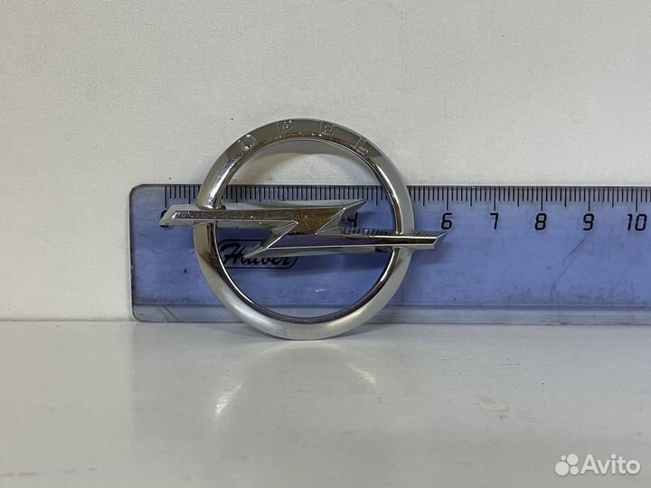 Эмблема Opel на руль Астра Astra J