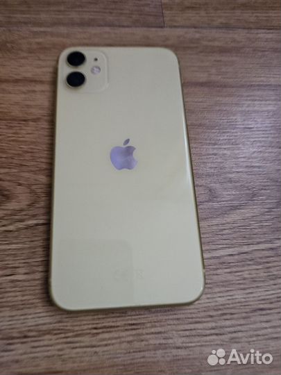 iPhone 11, 64 ГБ