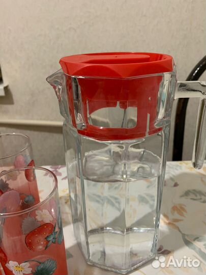 Кувшин стеклянный