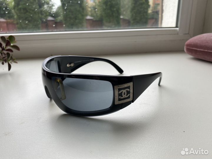 Солнцезащитные очки женские chanel