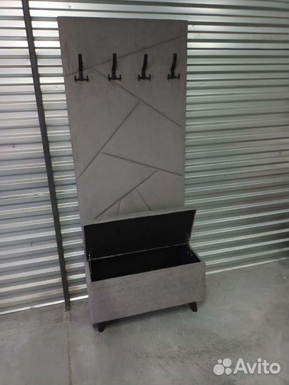 Вешалка в прихожую