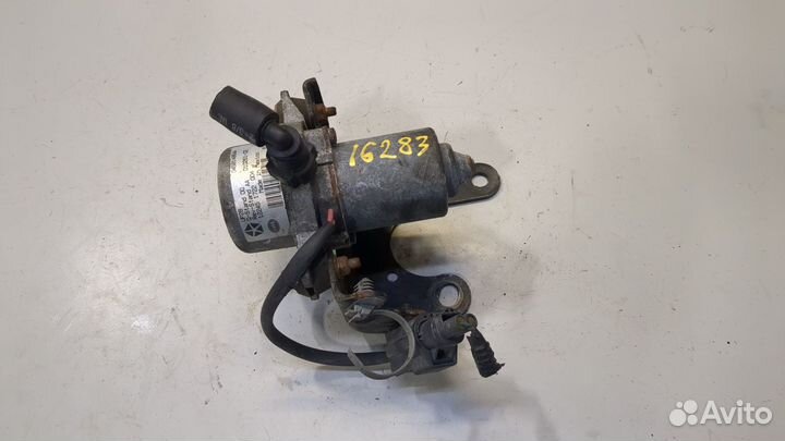 Насос вакуумный Dodge Journey 2011, 2013