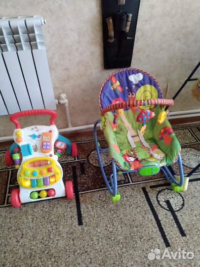 Шезлонг детский