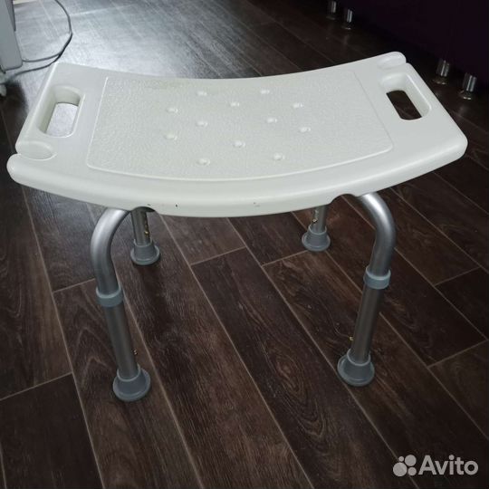 Стул для ванной titan