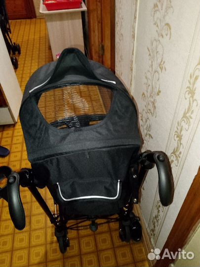 Прогулочная коляска трость