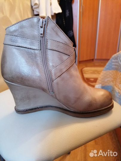 Ботинки осенние