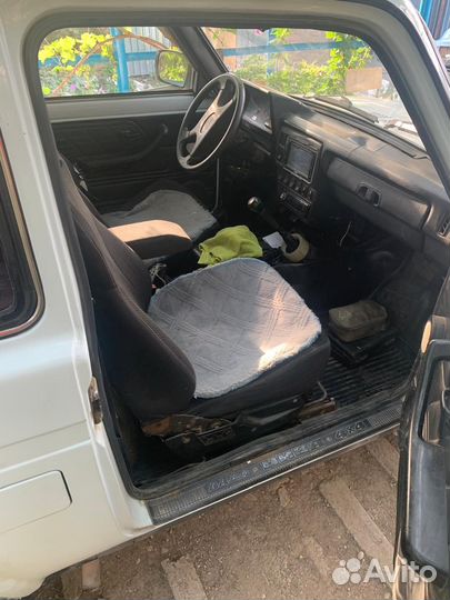 LADA 4x4 (Нива) 1.7 МТ, 2010, 220 000 км