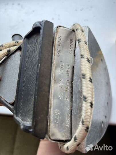 Утюг старинный