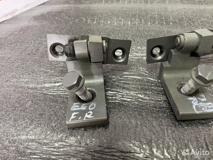 Петли двери передние правые Bmw 5 Серия E60 2.5 AT