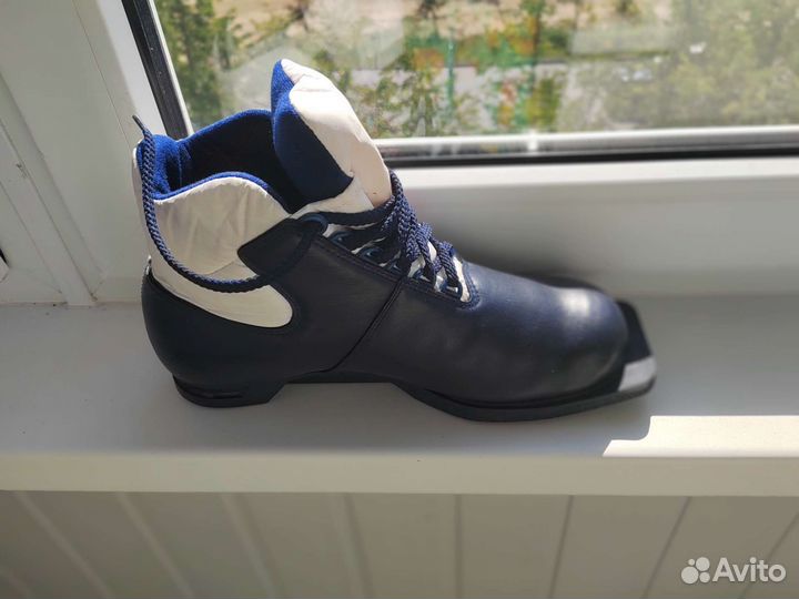 Беговые лыжи