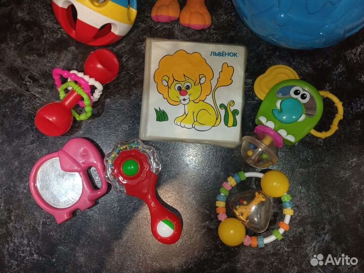 Игрушки погремушки