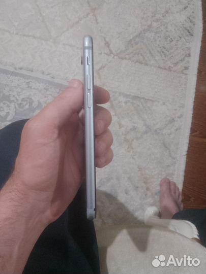 iPhone 6S, 32 ГБ