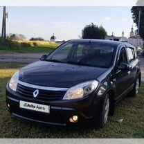 Renault Sandero 1.6 AT, 2011, 124 000 км, с пробегом, цена 795 000 руб.