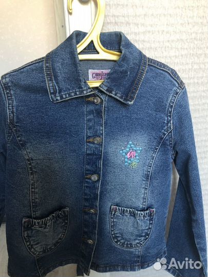 Продам детскую куртку