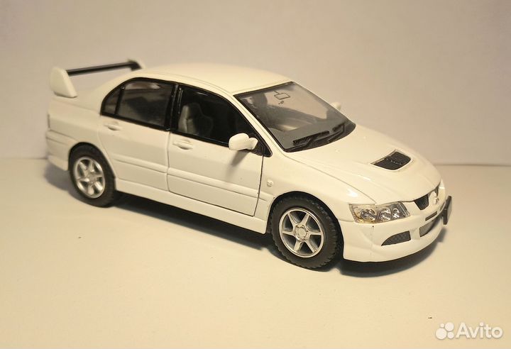 Mitsubishi lancer evolution 8 kinsmart